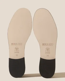 Hereu Studio Mantera><noscript><img width=